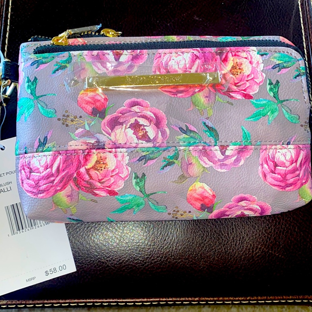 BESTSEY JOHNSON Floral wristlet